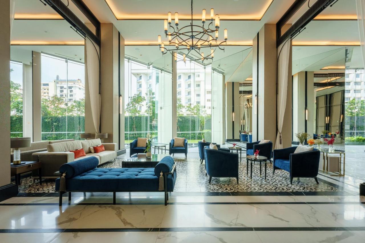 Somerset Pattaya Extérieur photo The lobby of the hotel